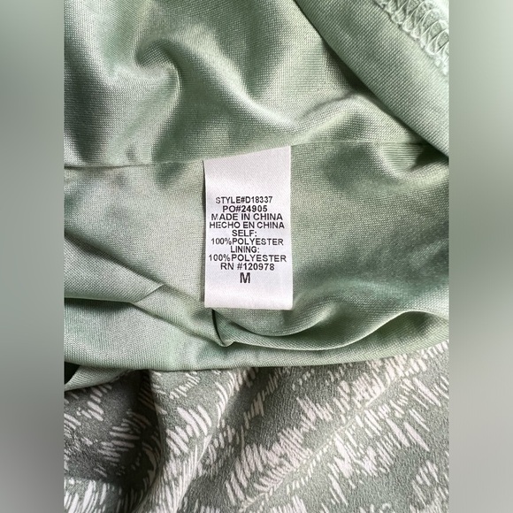 ENTRO Moss green and white abstract print kimono style midi dress size M. - Picture 10 of 14